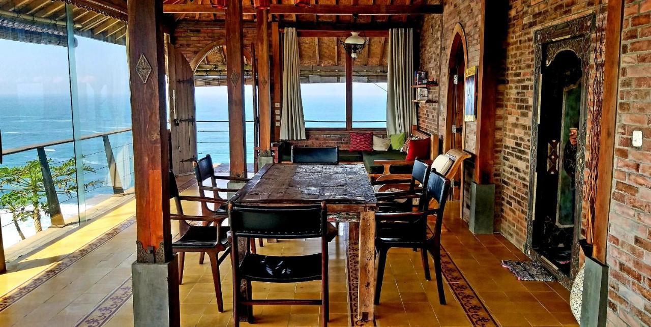 Batu Hill Villa Watukarung エクステリア 写真
