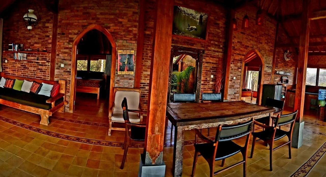 Batu Hill Villa Watukarung エクステリア 写真