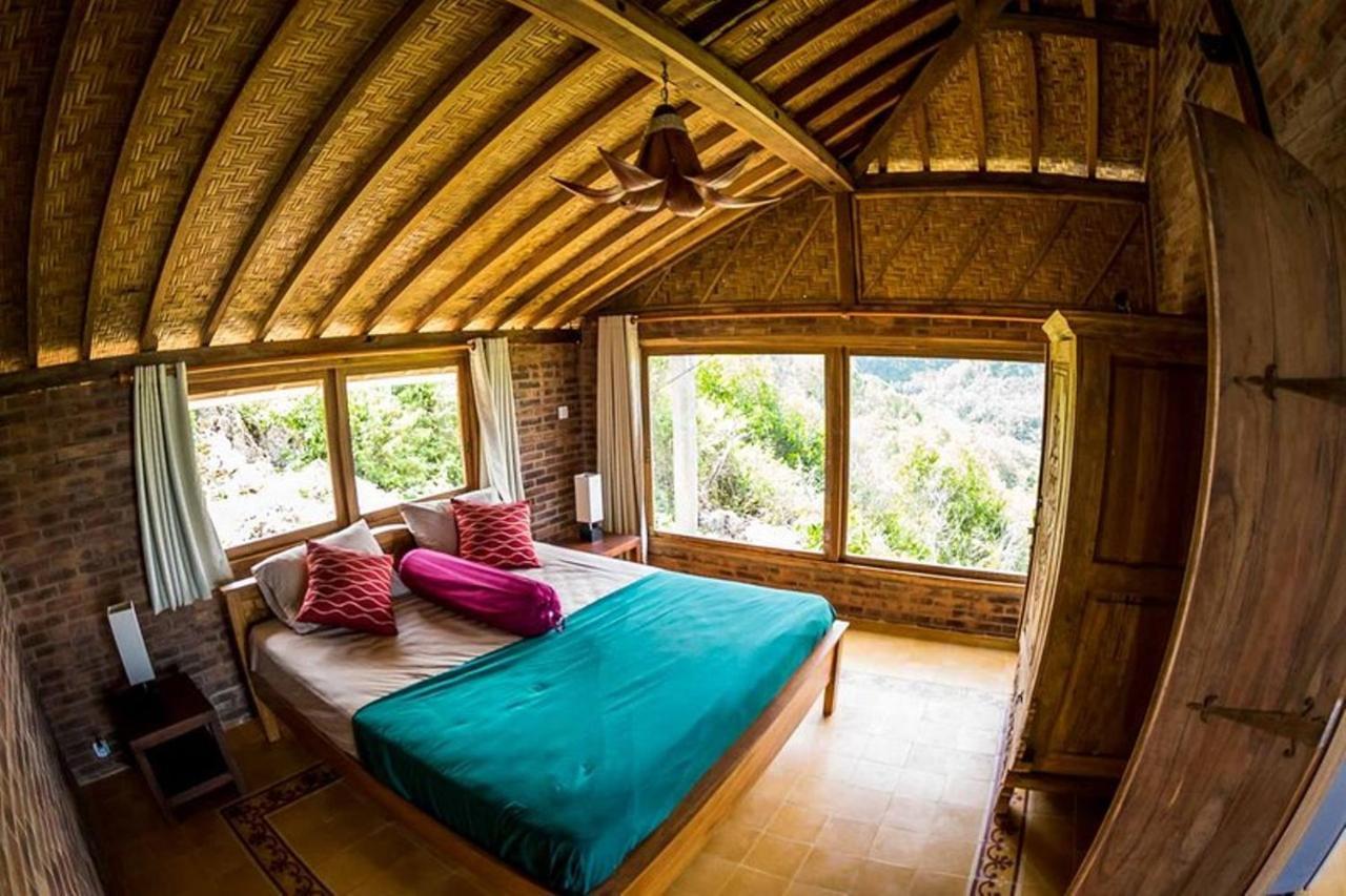 Batu Hill Villa Watukarung エクステリア 写真